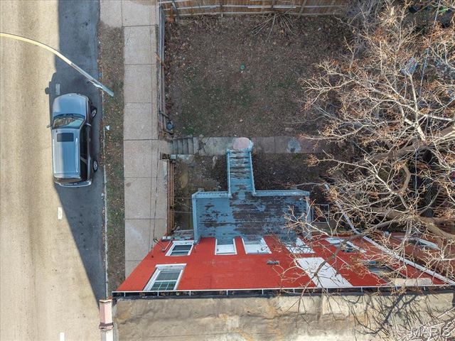 3325 Chippewa Street, St Louis, MO 63118