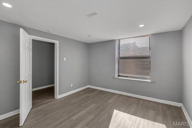 3325 Chippewa Street, St Louis, MO 63118