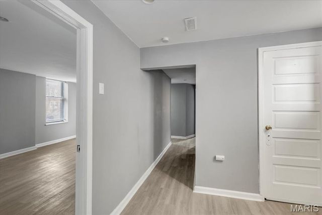 3325 Chippewa Street, St Louis, MO 63118