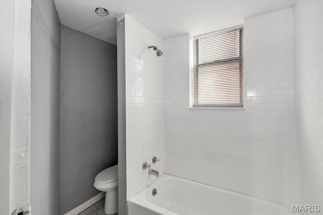 3325 Chippewa Street, St Louis, MO 63118