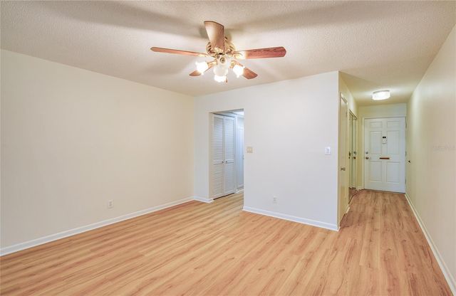 11200 102ND AVENUE 18, Seminole, FL 33778