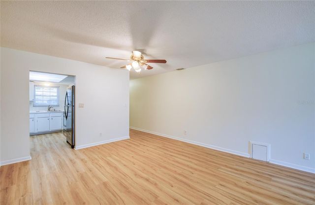 11200 102ND AVENUE 18, Seminole, FL 33778
