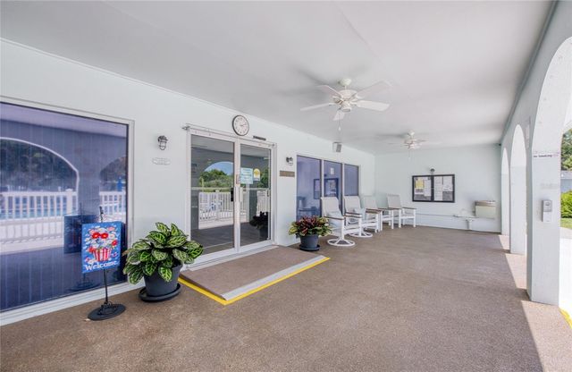 11200 102ND AVENUE 18, Seminole, FL 33778