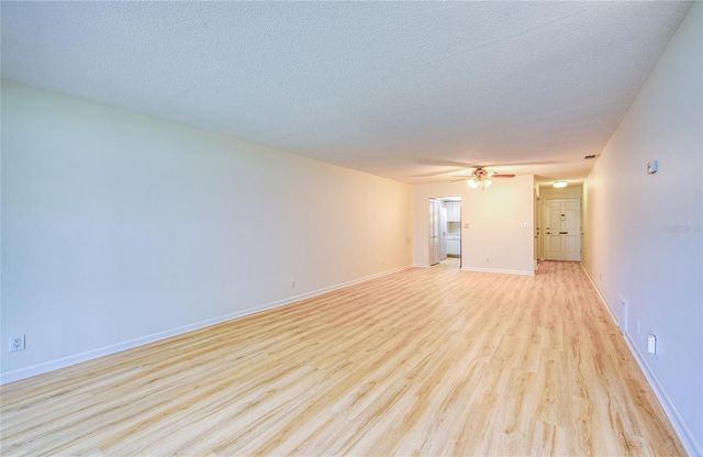 11200 102ND AVENUE 18, Seminole, FL 33778