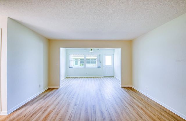 11200 102ND AVENUE 18, Seminole, FL 33778