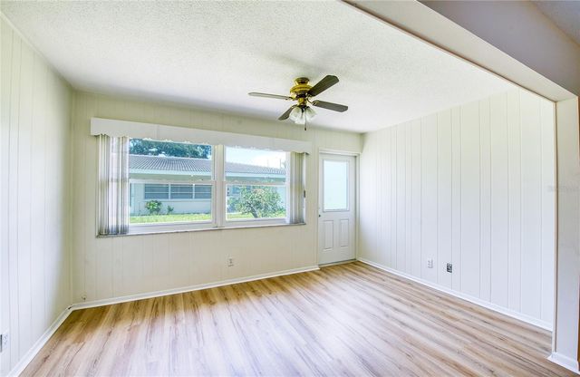 11200 102ND AVENUE 18, Seminole, FL 33778