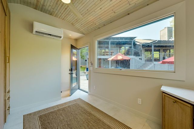 1809 Barton Hills DR, Austin, TX 78704