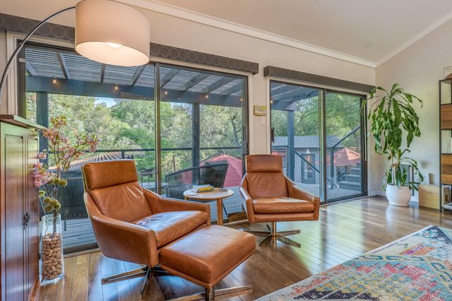1809 Barton Hills DR, Austin, TX 78704
