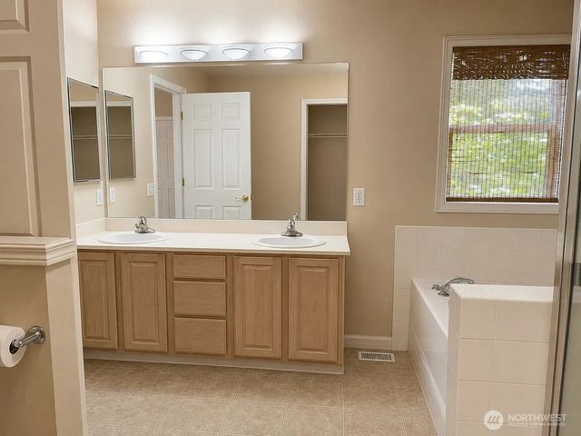 534 240 Avenue SE, Sammamish, WA 98074