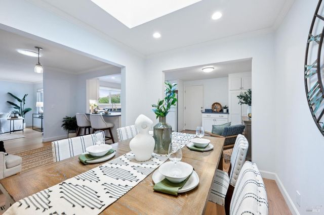 6550 Meadowridge Dr, Santa Rosa, CA 95409