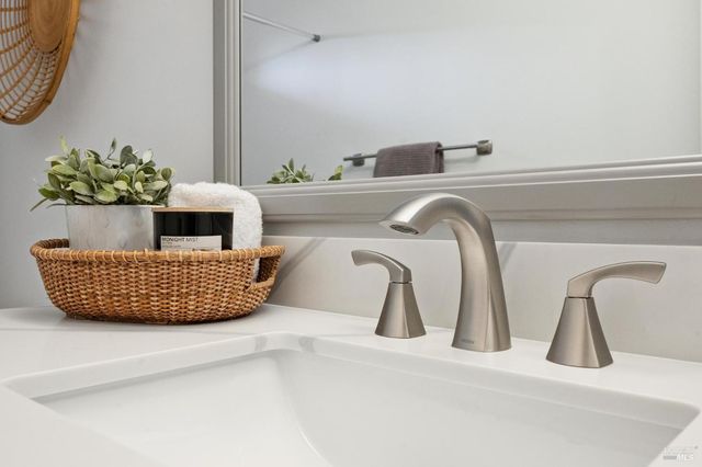 6550 Meadowridge Dr, Santa Rosa, CA 95409