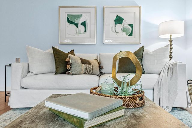 6550 Meadowridge Dr, Santa Rosa, CA 95409