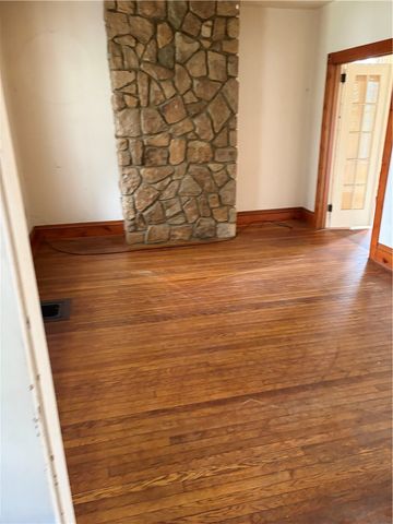 31 Observatory St, Manor, PA 15665