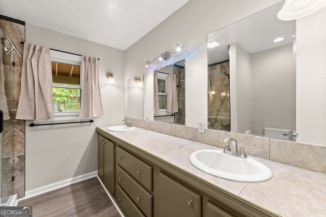 438 Dixon Drive, Cleveland, GA 30528