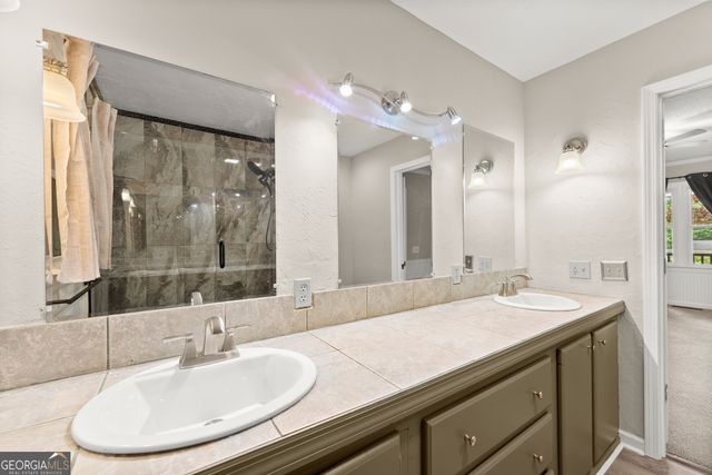 438 Dixon Drive, Cleveland, GA 30528