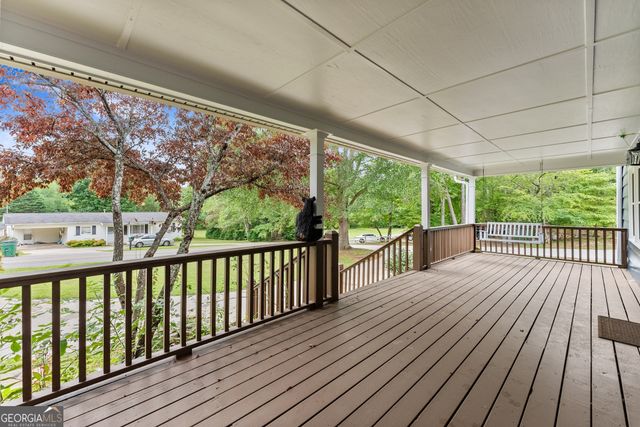 438 Dixon Drive, Cleveland, GA 30528