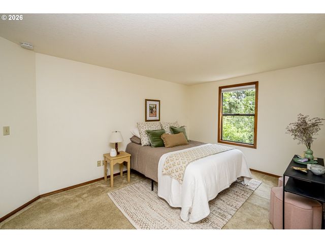 8740 Sw WASHINGTON Dr, Portland, OR 97223