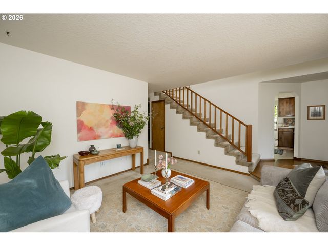 8740 Sw WASHINGTON Dr, Portland, OR 97223
