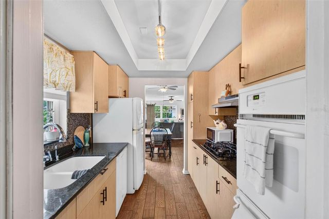 1900 58TH AVENUE N 14, St Petersburg, FL 33714