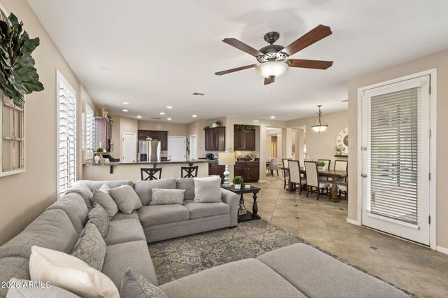 6732 S FAWN Avenue, Gilbert, AZ 85298