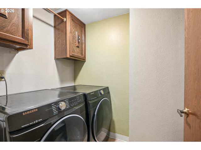 10206 Se 100TH Dr, Happy Valley, OR 97086