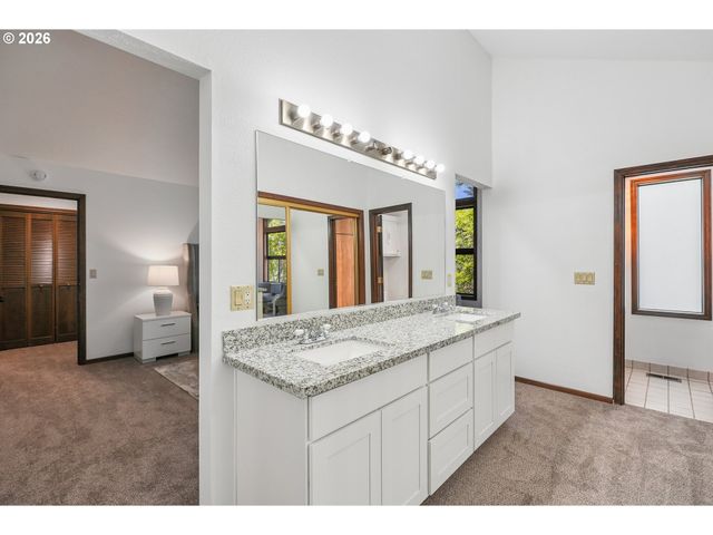10206 Se 100TH Dr, Happy Valley, OR 97086