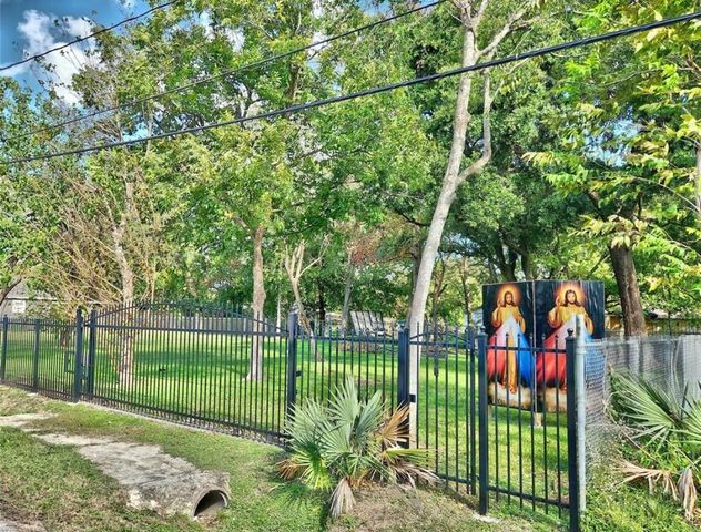 4108 Falls Street, Houston, TX 77026