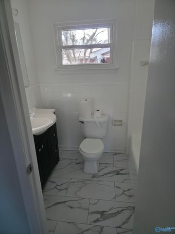 2105 La Salle Road NW, Huntsville, AL 35810