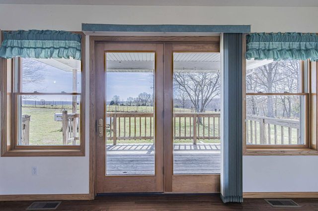 33214 U.S. 160, Tecumseh, MO 65760