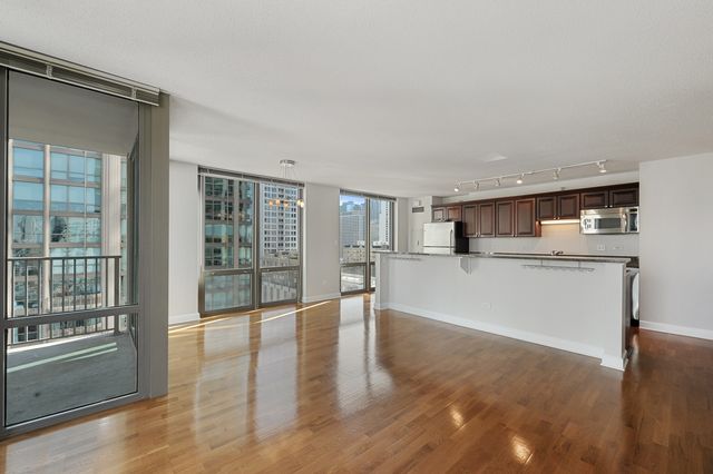 2 E Erie Street 1611, Chicago, IL 60611