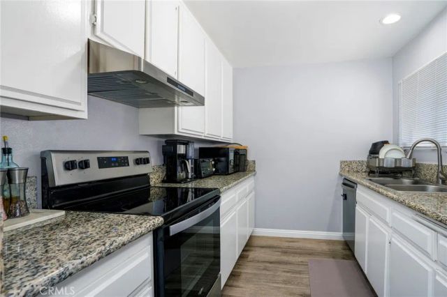 866 Cinnamon Lane 57, Duarte, CA 91010
