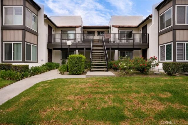 866 Cinnamon Lane 57, Duarte, CA 91010