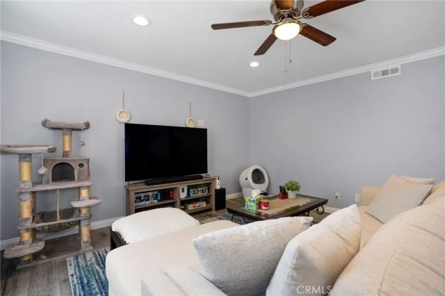 866 Cinnamon Lane 57, Duarte, CA 91010