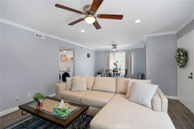 866 Cinnamon Lane 57, Duarte, CA 91010