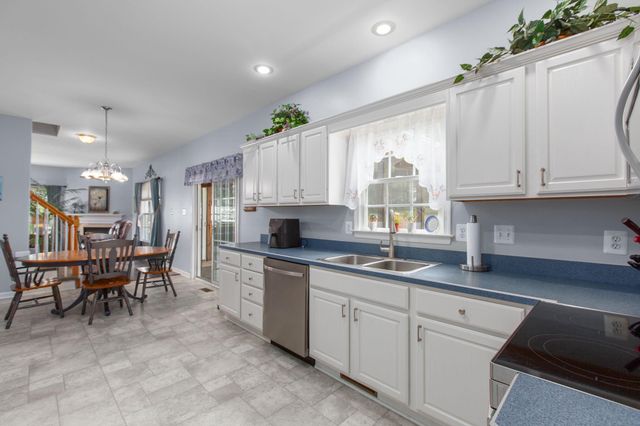 11 FELDSPAR WAY, Fredericksburg, VA 22405