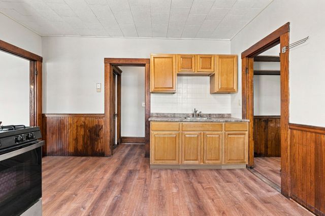 90 Sawyer Ave 3, Boston, MA 02125