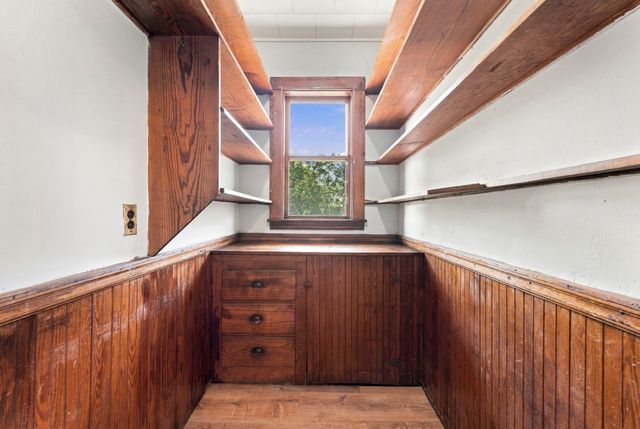 90 Sawyer Ave 3, Boston, MA 02125