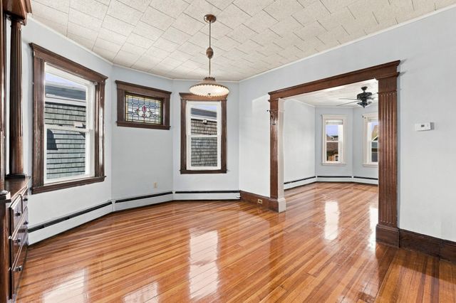 90 Sawyer Ave 3, Boston, MA 02125