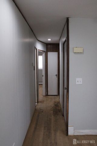 108 bond Street, Iselin, NJ 08830