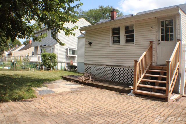 108 bond Street, Iselin, NJ 08830