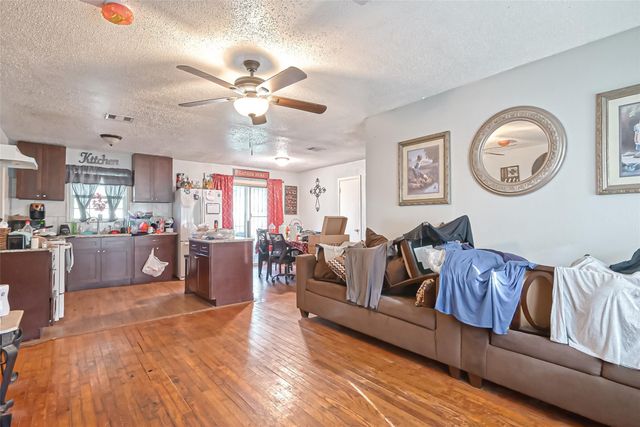 10434 Envoy Street, Houston, TX 77016