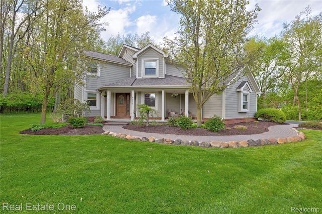 5370 Greenview Drive, Independence Charter Township, MI 48348