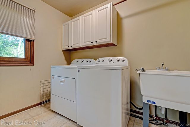 5370 Greenview Drive, Independence Charter Township, MI 48348