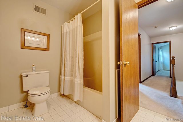 5370 Greenview Drive, Independence Charter Township, MI 48348