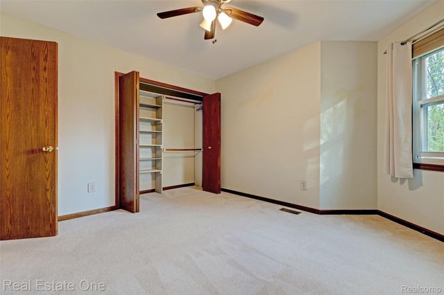 5370 Greenview Drive, Independence Charter Township, MI 48348