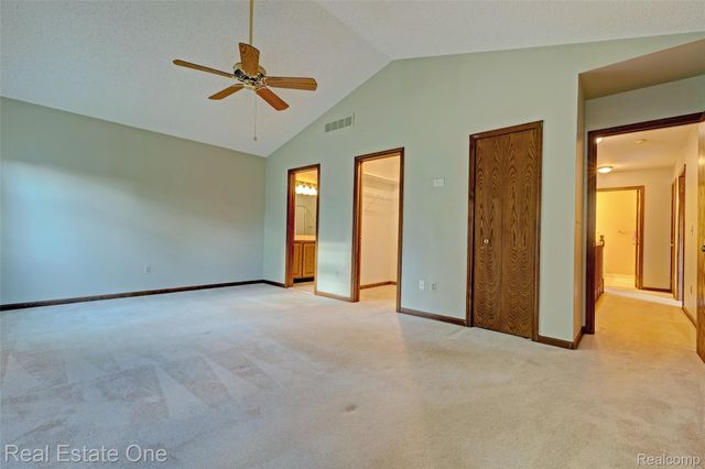 5370 Greenview Drive, Independence Charter Township, MI 48348