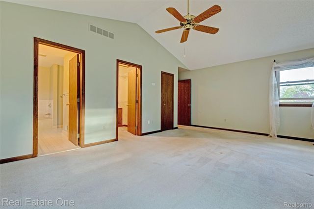 5370 Greenview Drive, Independence Charter Township, MI 48348