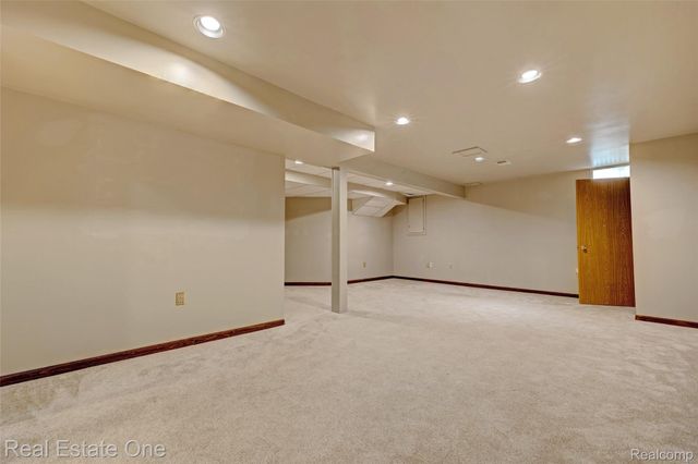 5370 Greenview Drive, Independence Charter Township, MI 48348