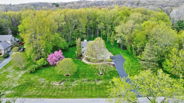 5370 Greenview Drive, Independence Charter Township, MI 48348