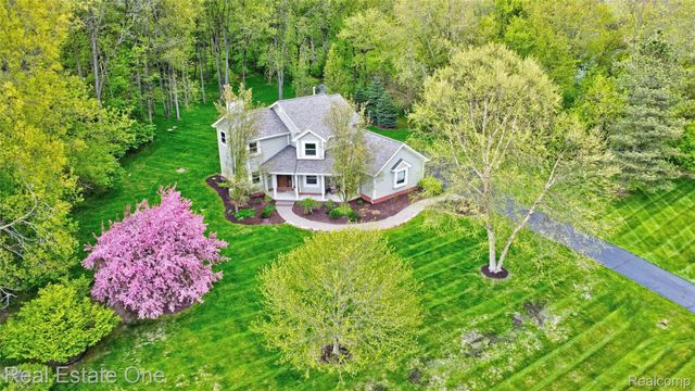 5370 Greenview Drive, Independence Charter Township, MI 48348